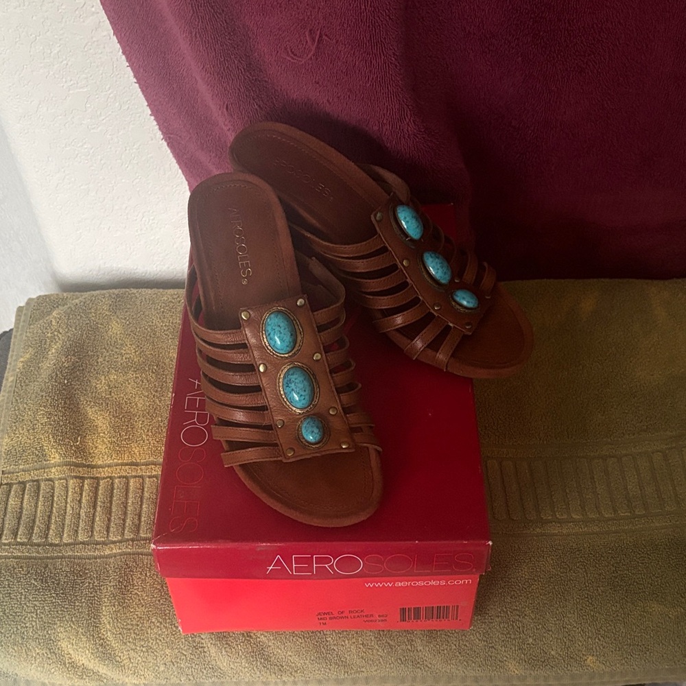 AEROSOLES Brown Sandals with Blue Accents